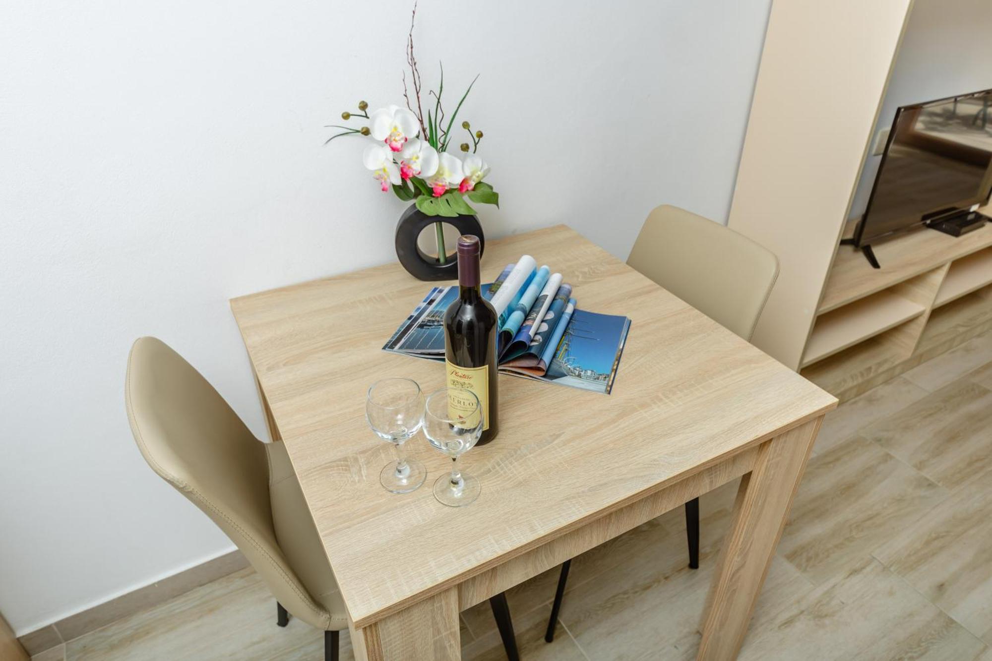Arvala Apartments Budva Room photo